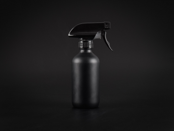 Schwarzglasflasche 220ml, mit Triggerspray