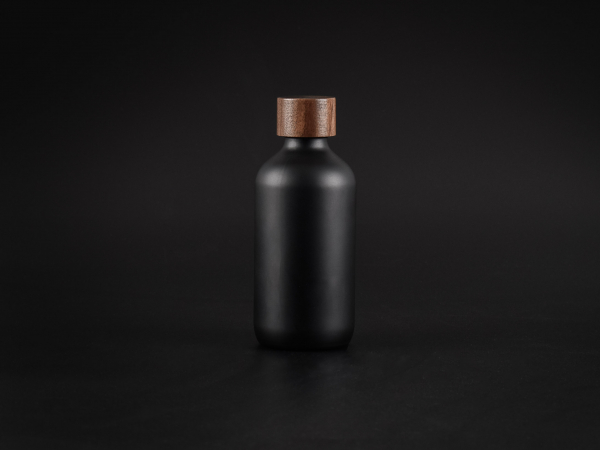Schwarzglasflasche 220ml, mit Schraubverschluss Walnut