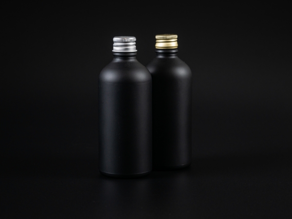 schwarzglas-flasche-100ml-matt-aludeckel