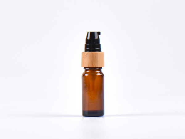 Braunglasflasche 10ml, mit Lotionspumpe Bambus
