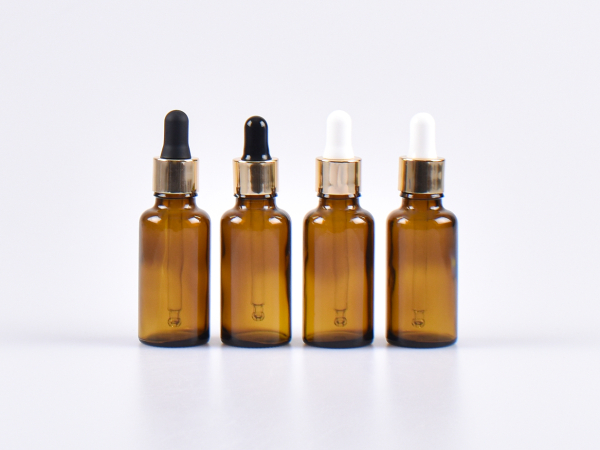 Braunglasflasche 10ml, mit Pipette gold
