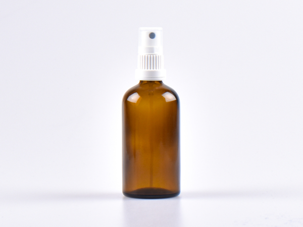 braunglasflasche-100ml-spray-ov-weiss