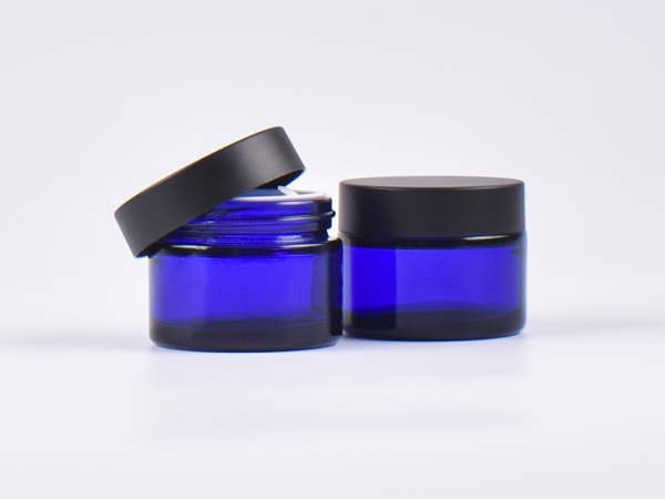 50g-blauglasdose-deckel-schwarz-glasdosen