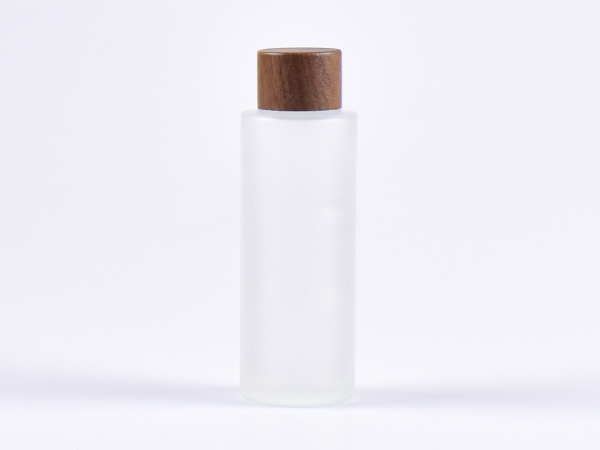 glasflasche-kosmetik-gourmet-oelflasche-holzdeckel
