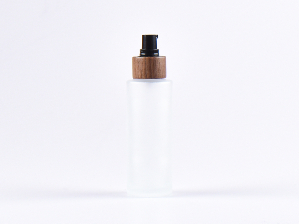 kosmetikflaschen-glas-holz-eco