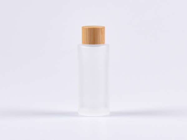 glasflasche-bambusdeckel-30ml-kosmetik