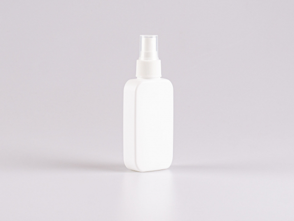 Flasche "Henry", 100ml, HDPE, mit Zerstäuber weiss