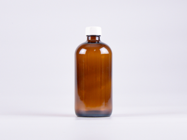 Braunglasflasche 500ml, mit Schraubverschluss schwarz/weiss