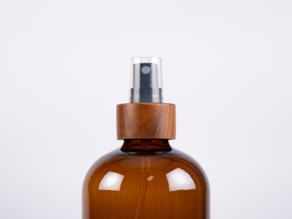 Braunglasflasche 250ml, mit Zerstäuber Walnut