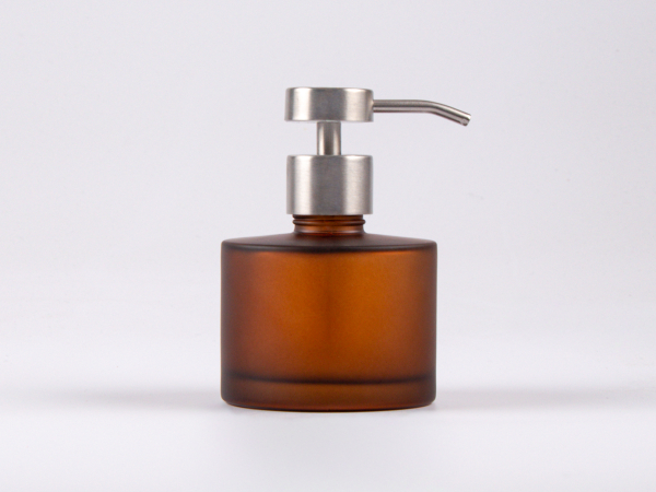 Braunglasflasche Lilly 180 ml - Dispenser Edelstahl