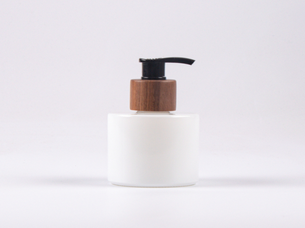 Weissglasflasche Lilly 130 ml - Dispenser Walnut