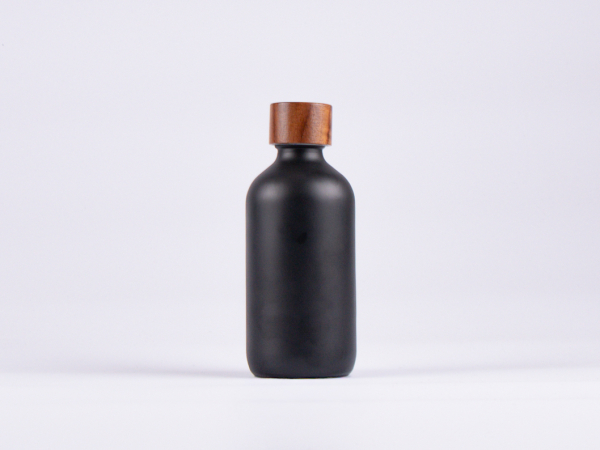 Schwarzglasflasche 250ml, mit Schraubverschluss Walnut
