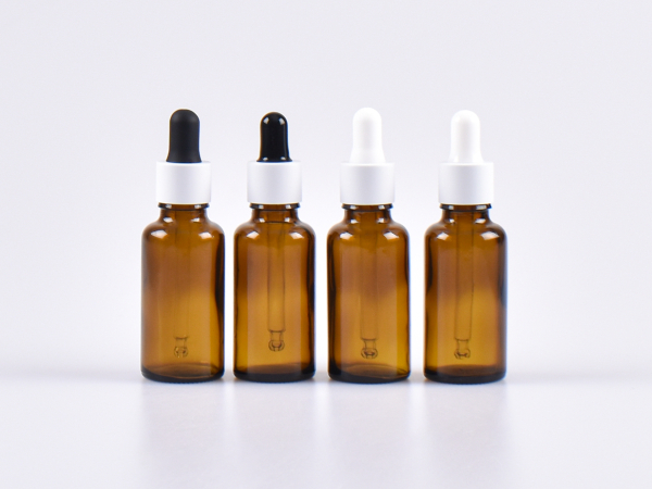 Braunglasflasche 50ml, mit Pipette weiss