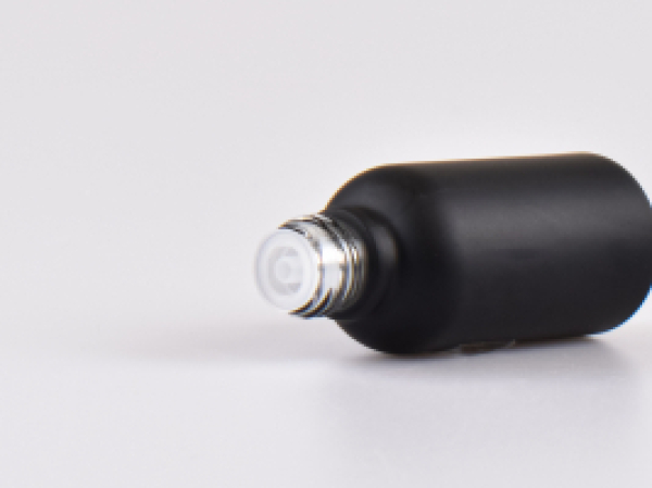 Schwarzglasflasche 50ml, mit Tropfmontur Gold gold