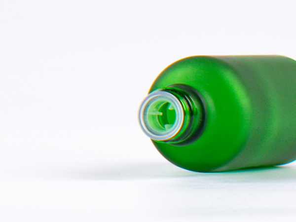 Grünglasflasche 50ml, mit Schraubverschluss & Giessring