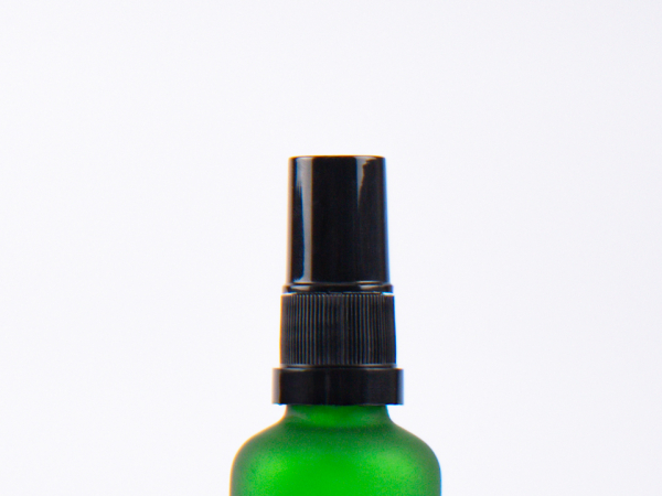 Grünglasflasche 100ml, mit Zerstäuber Kunststoff