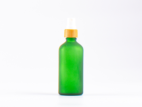 Grünglasflasche 100ml, mit Zerstäuber Bambus