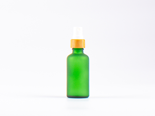 Grünglasflasche 50ml, mit Zerstäuber Bambus