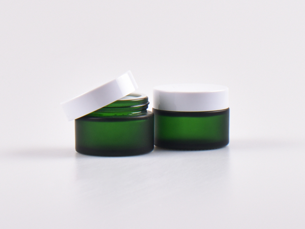 Grünglasdose, 30ml, mit Deckel weiss
