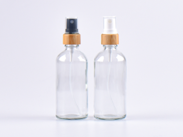 Klarglasflasche 100ml, mit Zerstäuber Bambus