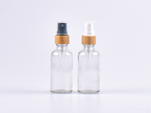 Klarglasflasche 50ml, mit Zerstäuber Bambus