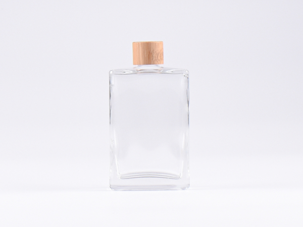 Klarglasflasche "Miro" 100ml, mit Tropfmontur Bambus