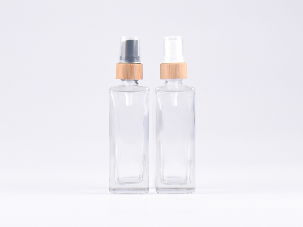 Klarglasflasche "Miro" 100ml, mit Zerstäuber Bambus