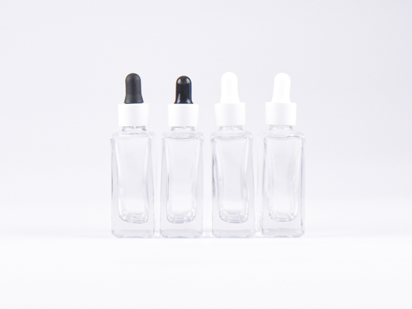 Klarglasflasche "Miro" 50ml, mit Pipette weiss