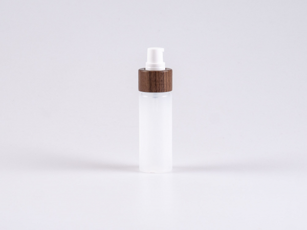 Flasche "Nasa" 50ml, LDPE, mit Lotionspumpe Walnut