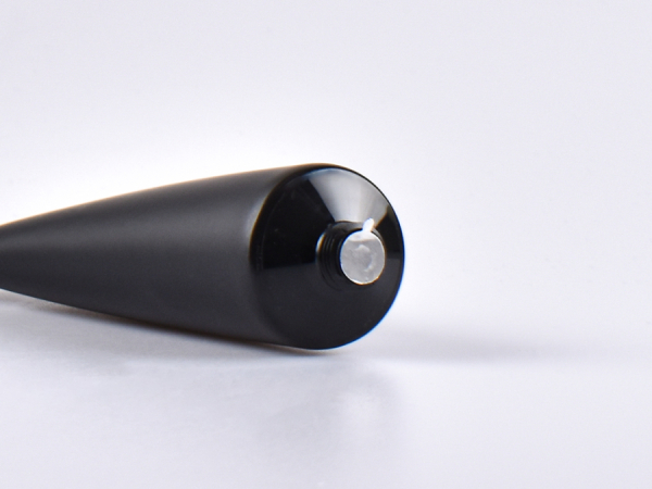 Kosmetiktube 100ml, schwarz-matt