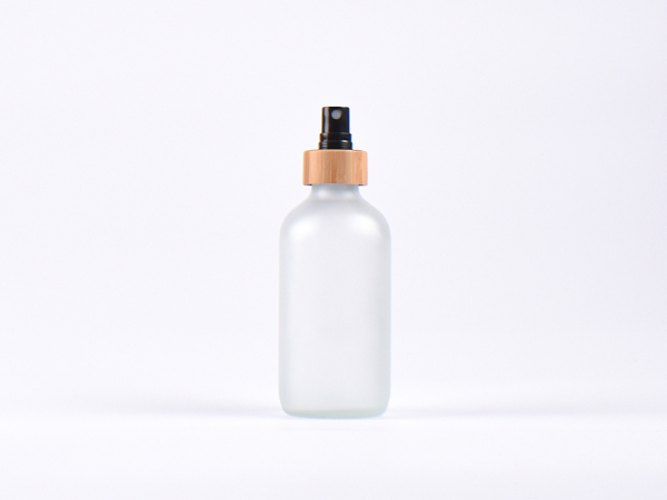 Glasflasche säuremattiert, 250ml, mit Zerstäuber Bambus