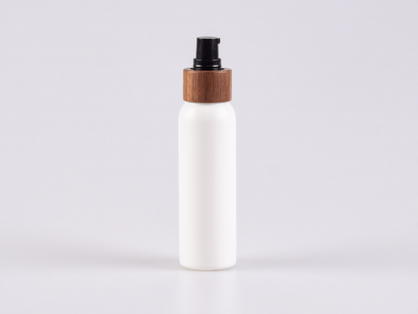 Flasche "Tara" 100ml, matt-weiss, mit Lotionspumpe Walnut