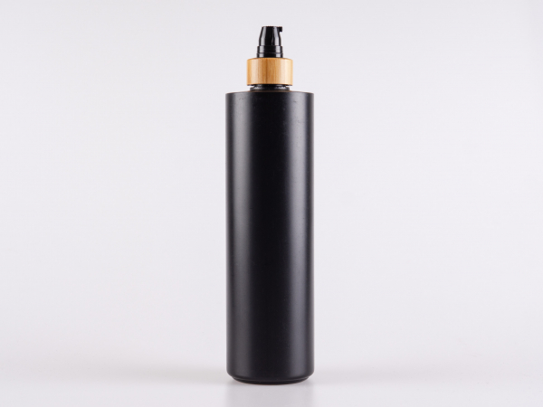 Flasche "Tara" 500ml, matt-schwarz, mit Lotionspumpe Bambus