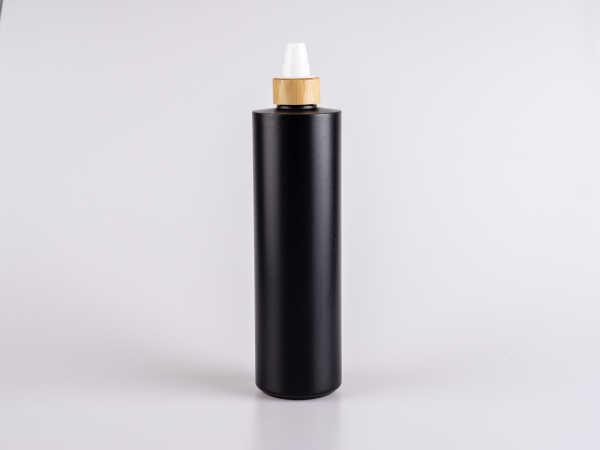 Flasche "Tara" 500ml, matt-schwarz, mit Lotionspumpe Bambus