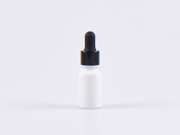 cbd-kosmetik-pipettenflasche-glas-verpackung