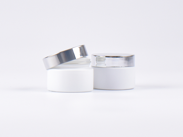 Weissglasdose, 30ml, mit Deckel silber