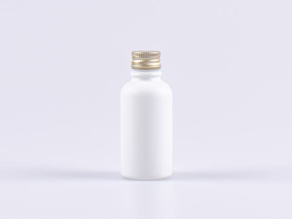 weiss-glasflasche-matt-alu-deckel-silber-gold