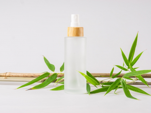 spray-bambus-kosmetikflasche-glas