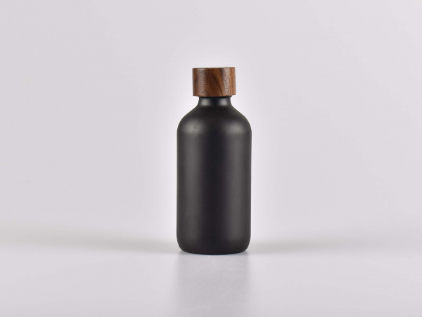 Schwarzglasflasche 220ml, mit Schraubverschluss Walnut
