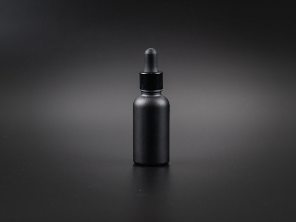 pipettenflaschen-schwarz-matt-cosmetics