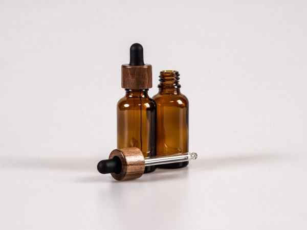 braunglasflasche-pipette-walnuss-holz