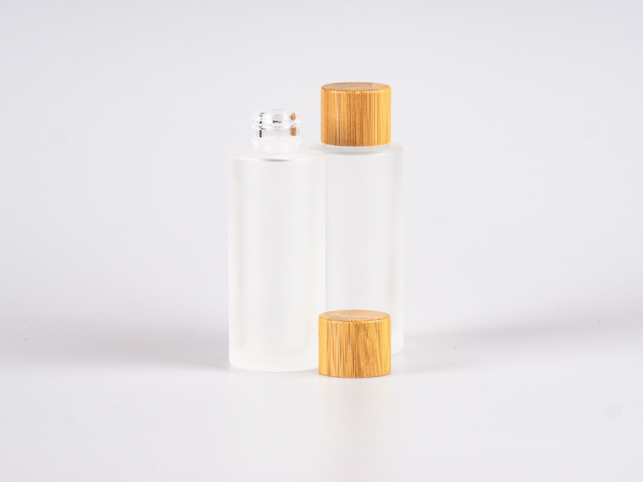 glasflasche-bambusdeckel-30ml-kosmetik