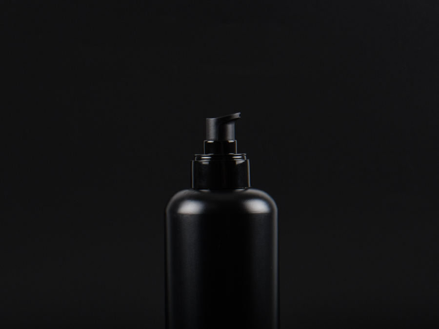 Flasche "Tara" 450ml, matt-schwarz, mit Lotionspumpe "Prime"