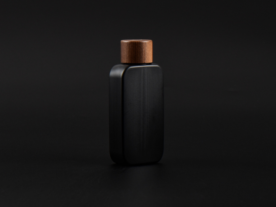 Flasche "Henry", 100ml, HDPE, mit Deckel Walnut