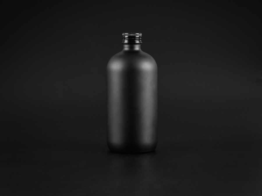Schwarzglasflasche 480ml, mit Aludeckel