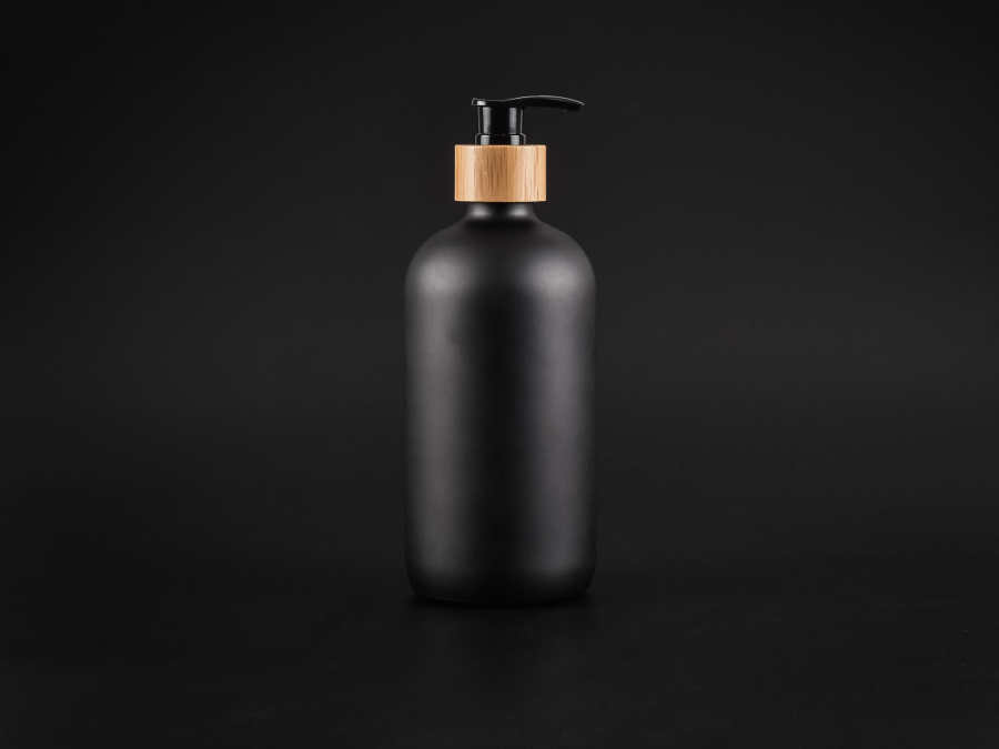 Schwarzglasflasche 480ml, mit Dispenser Bambus