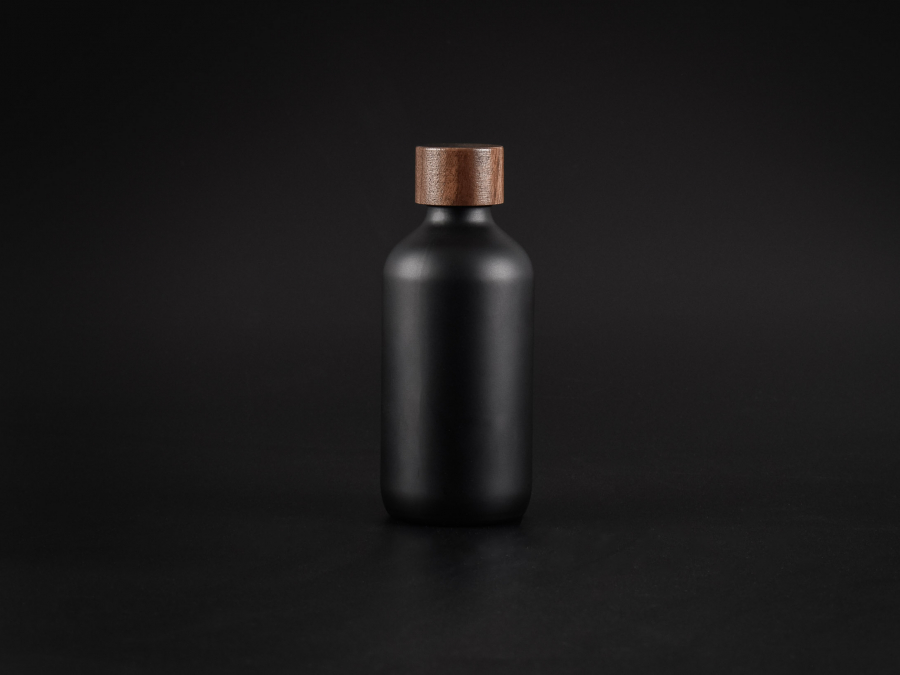 Schwarzglasflasche 220ml, mit Schraubverschluss Walnut
