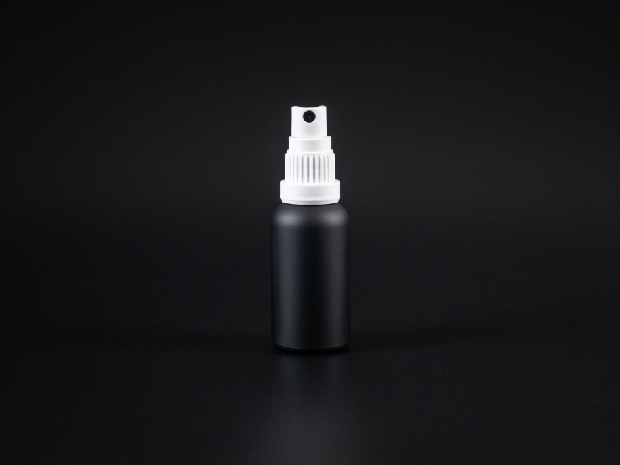 schwarzglas-flasche-mundspray-zerstaeuber