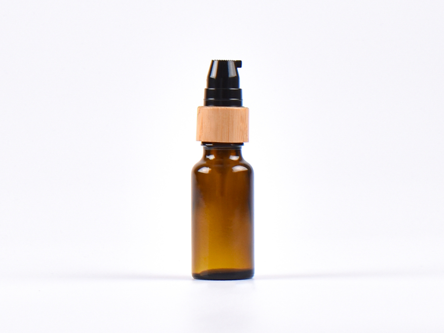 Braunglasflasche 20ml, mit Lotionspumpe Bambus