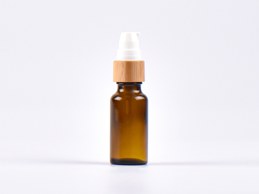 Braunglasflasche 20ml, mit Lotionspumpe Bambus